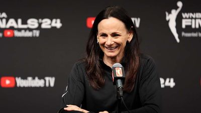 Sandy Brondello Turned Down Multiple Offers From WNBA Teams Before Accepting Tempo Job