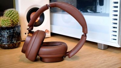 These Edifier headphones might be the prettiest thing I've had on my head in a long time