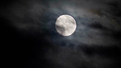 November supermoon to shine brightest and closest of the year