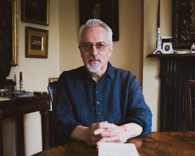Alan Hollinghurst wins David Cohen lifetime award for ‘pioneering’ novels