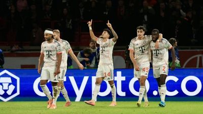 Champions League: Bayern hold on to beat PSG after Diaz double and dismissal
