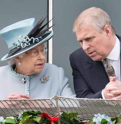 Queen Elizabeth Made Her Feelings About Ex-Prince Andrew Clear With One Telling Statement, Per Bombshell New Book
