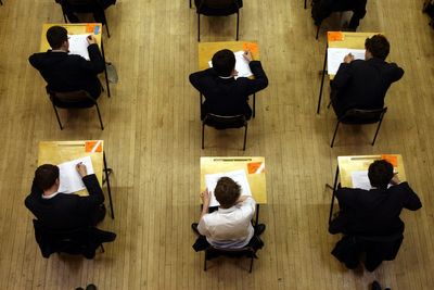 Students to face less time in exams in shake-up of GCSEs