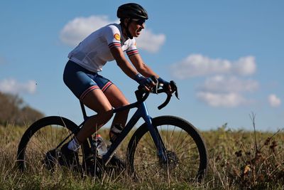 UCI Gravel World Series: Toki Sawada surprises Tobias Kongstad with victory in muddy Dustman Gravel in Thailand