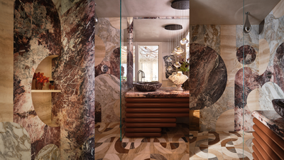 "Every Detail Was Treated as Functional Art" — How a Designer Transformed a Small Bathroom Into a Breathtaking Marble Masterpiece