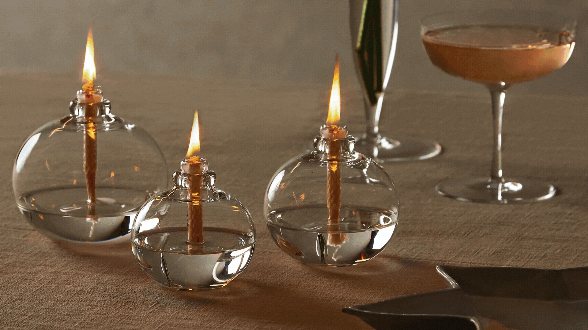 Whether It’s Date Night or an Intimate Dinner Party, This Romantic Oil Table Lamp Is My New Entertaining Must-Have