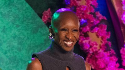 I Don’t Get How Cynthia Erivo’s Ab-Baring Top Stays In Place, But She’s Certainly Spicing Up Wicked: For Good’s Winter Premiere