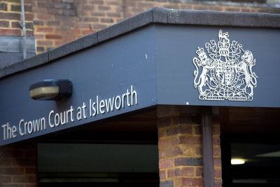 Burglars who used Grindr to trick victims found guilty