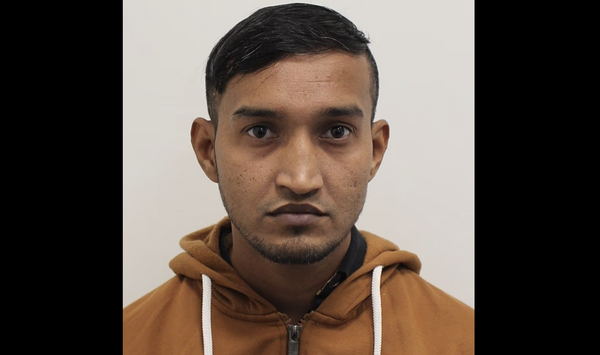 'I Thought She Was My Wife': Man Who Groped 12-Year-Old Girl on Flight to UK Jailed for 21 Months