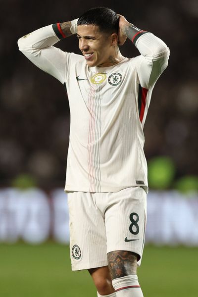 Qarabag 2-2 Chelsea: Blues come from behind to rescue draw in Baku