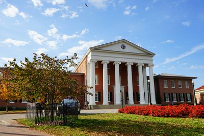 10 College Ripoffs That Cost You Thousands for Nothing