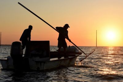 Florida to reopen bay nationally known for its oysters
