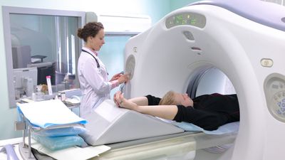 Skip College, Not the Paycheck: These 5 No-Degree Medical Jobs Pay Well