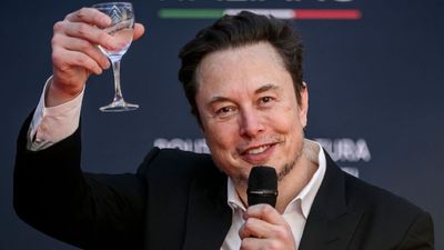 Elon Musk's $1 Trillion Pay Package Vote: What's at Stake for Tesla Stock