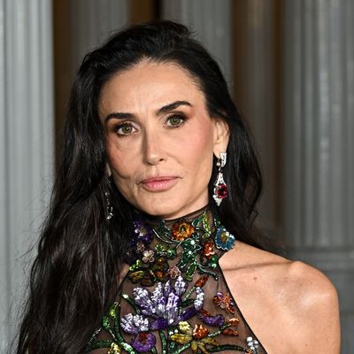Demi Moore's Glam Proves There's Nothing More Powerful Than a Bold, Red Lip