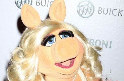Jennifer Lawrence and Emma Stone are bringing Miss Piggy to the big screen
