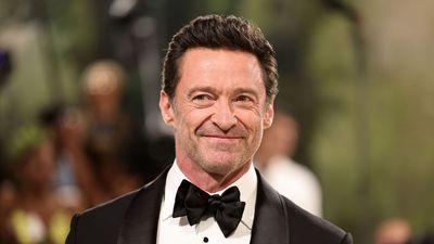 Sorry to 2025 Christmas Trends, but Hugh Jackman's Traditional Tree Proves That Classic Color Palette Will Always Reign Supreme