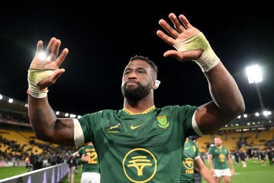 Siya Kolisi to earn 100th cap as Springboks reveal team for colossal France clash