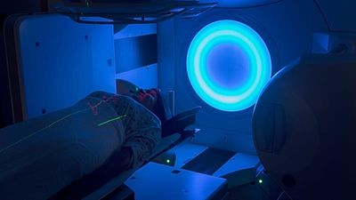 Radiation therapy does not improve survival rates for some women with breast cancer, study finds