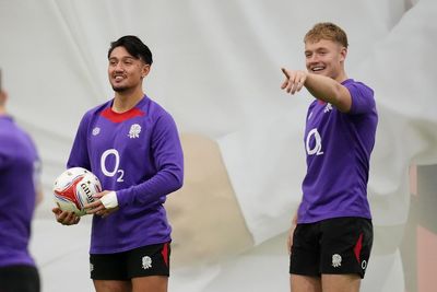 Fin and Marcus Smith start in much-changed England team to face Fiji