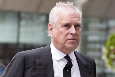 King Charles formally removes Andrew’s prince title and HRH style after Epstein scandal