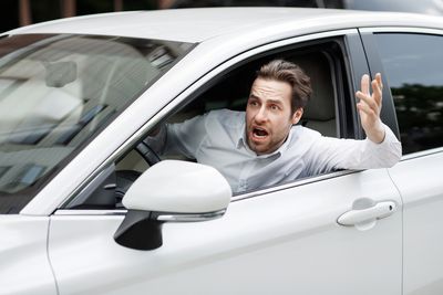 7 Driving Rules Men Break That Women Always Notice