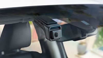 Thinkware’s new U3000 Pro dash cam acts as a sentry for parked cars and can track stolen vehicles
