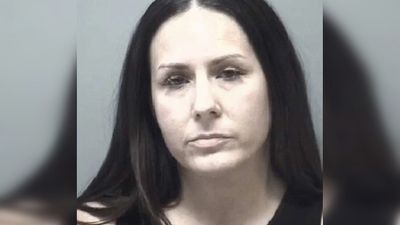 Illinois mom Robyn Polston arrested. Her daughter’s junior high date is the father of her child