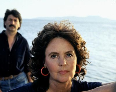 Shirley Valentine actor Pauline Collins dies aged 85