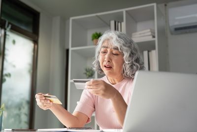 Retirees Are Carrying More Credit-Card Debt as Living Costs Rise