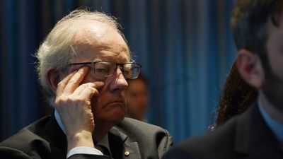 Anti-corruption boss scrutinised for potential conflict