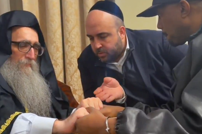 Kanye West expresses ‘profound remorse’ in private meeting with prominent rabbi