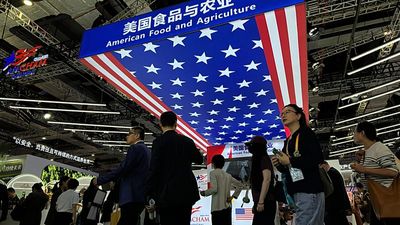 China's exports fall 1.1% in October, hit by lower shipments to US