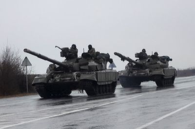 Vladimir Putin's tanks could roll into European Nato country tomorrow, warns German general