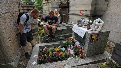 Paris launches lottery for burial plots near Jim Morrison, Édith Piaf and Oscar Wilde