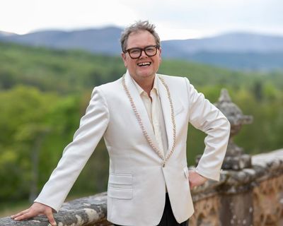 He deserves to go down in history! How Alan Carr pulled off that gobsmacking Celebrity Traitors victory