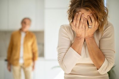 The Divorce Trend After Age 60 That’s Creating Financial Chaos