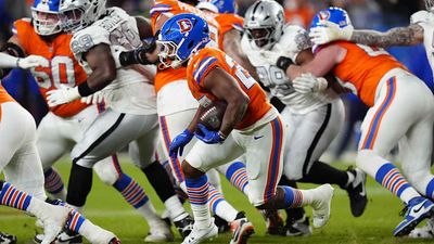 Al Michaels and Kirk Herbstreit Compared Broncos-Raiders to Sad Horse Race