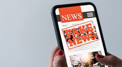 Who’s Behind This: How Did We Enter The World Of Fake News?