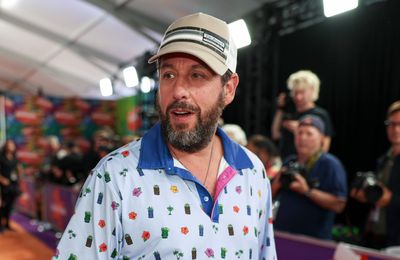Adam Sandler to receive Chairman’s Award for Jay Kelly performance