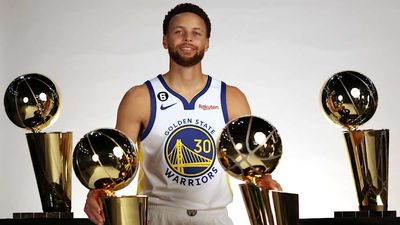 Steph Curry Reveals Soccer Team That Helped Inspire Golden State Warriors Dynasty