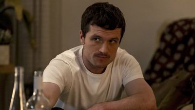 Josh Hutcherson Was Asked If He's Ready To Reclaim His Title As Internet Boyfriend, And His Response Was A+