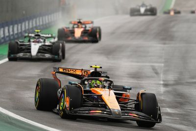 Lando Norris cashes in on Oscar Piastri’s crash to extend F1 title lead