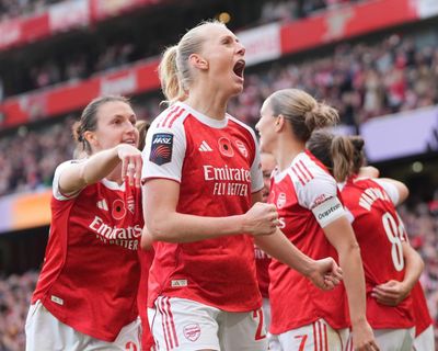 ‘We need justice’: Slegers calls for VAR in WSL after Arsenal denied by officials