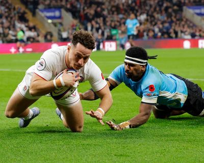 Henry Arundell scorches away to help England finish off battling Fiji