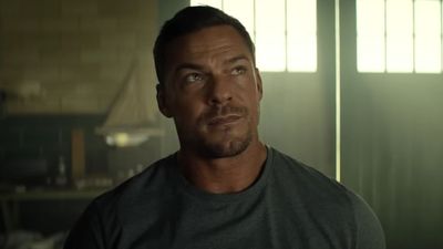 Alan Ritchson wants a "messier" role in the DCU, as the Reacher star confirms talks are ongoing: "I want to play somebody a little dirtier than your typical clean-cut protagonist"