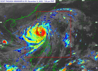 Super Typhoon Uwan Kills One in Catanduanes, Floods Submerge Homes, 340K Families Evacuated