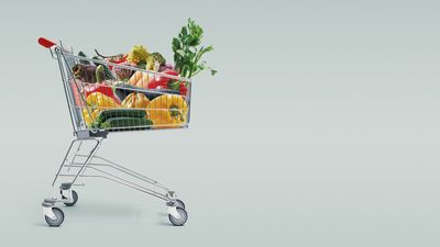 7 Store Hours That Guarantee Finding Clearance Deals