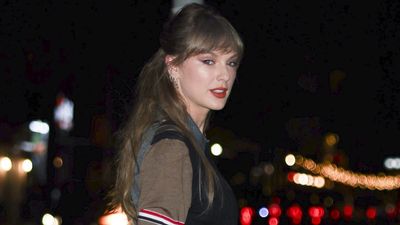 The Internet Has A (Plausible) Theory About All The Dinner Dates Taylor Swift Has Been Going On Lately Ahead Of Her Wedding