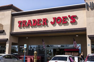 Top 6 Reasons Trader Joes Is So Successful